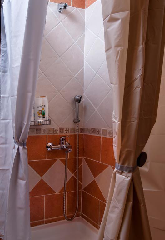 Kyriaki's Cozy Apartment Agia Marina (Crete)