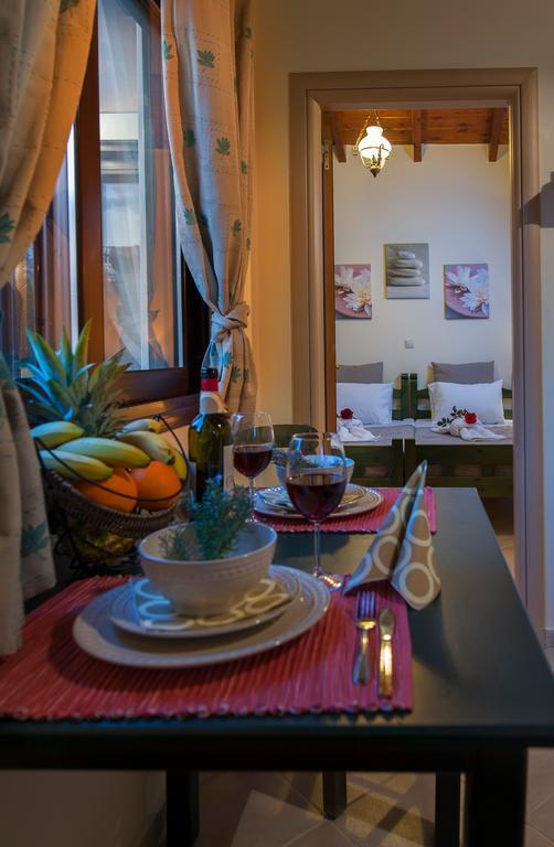 Kyriaki's Cozy Apartment Agia Marina (Crete)